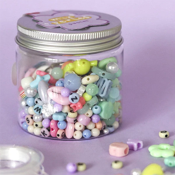 La Petite Epicerie Pro - Jewellery Kit - Pearls Mix - Pastel - Lifestyle Cut 2